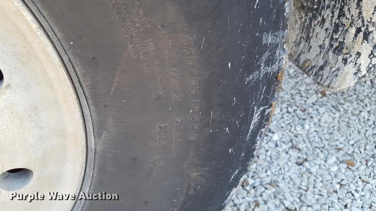 image for item DF3594 1996 Peterbilt 357 applicator truck