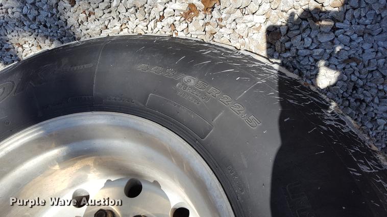 image for item DF3594 1996 Peterbilt 357 applicator truck