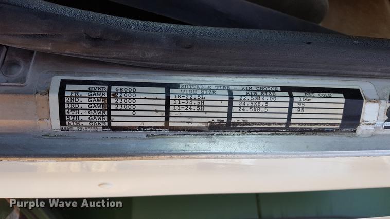 image for item DF3594 1996 Peterbilt 357 applicator truck