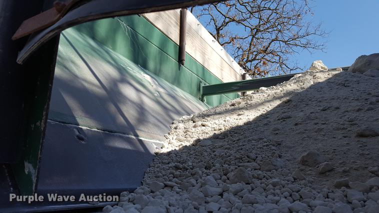 image for item DF3594 1996 Peterbilt 357 applicator truck