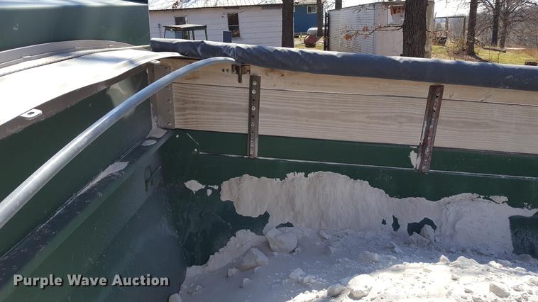 image for item DF3594 1996 Peterbilt 357 applicator truck