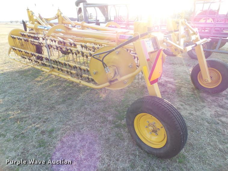 image for item EI9553 Vermeer R2300 hay rake