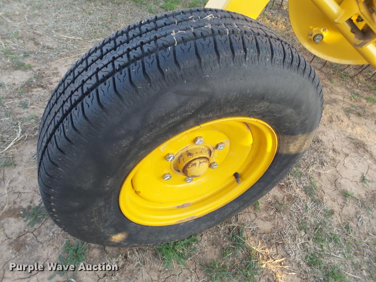 image for item EI9553 Vermeer R2300 hay rake