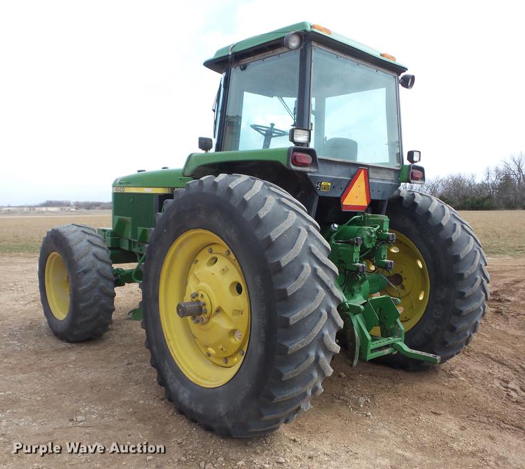 image for item EI9768 1992 John Deere 4960 tractor