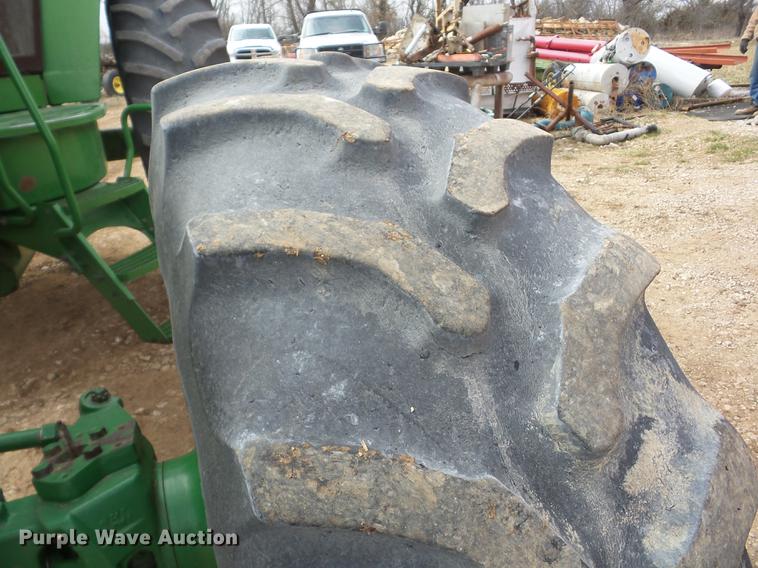 image for item EI9768 1992 John Deere 4960 tractor