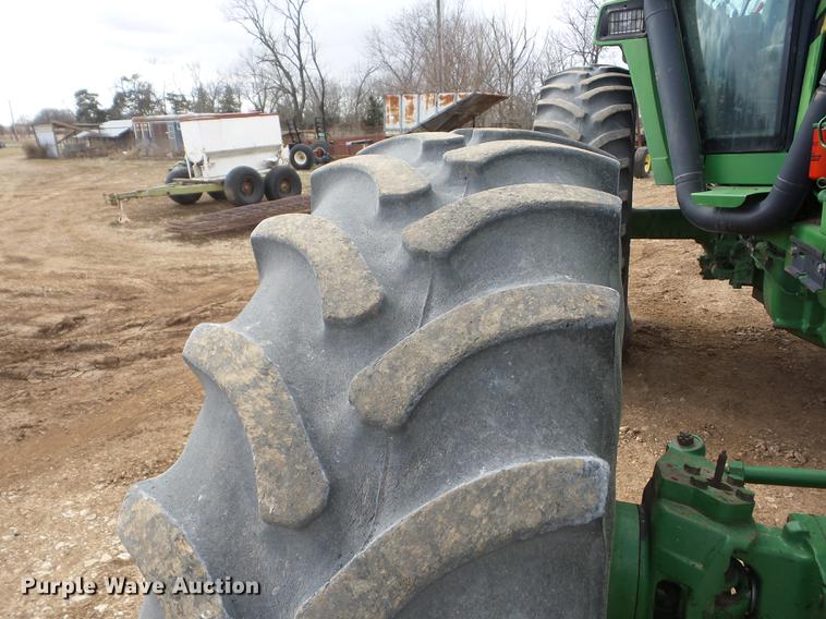 image for item EI9768 1992 John Deere 4960 tractor