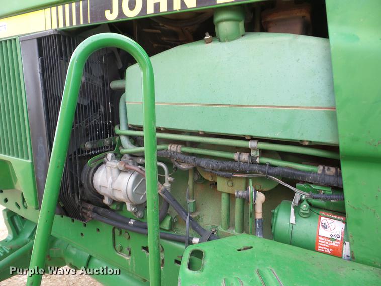 image for item EI9768 1992 John Deere 4960 tractor