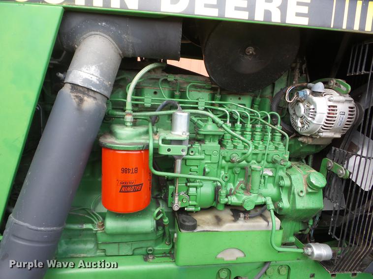 image for item EI9768 1992 John Deere 4960 tractor