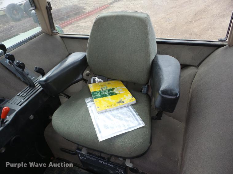 image for item EI9768 1992 John Deere 4960 tractor