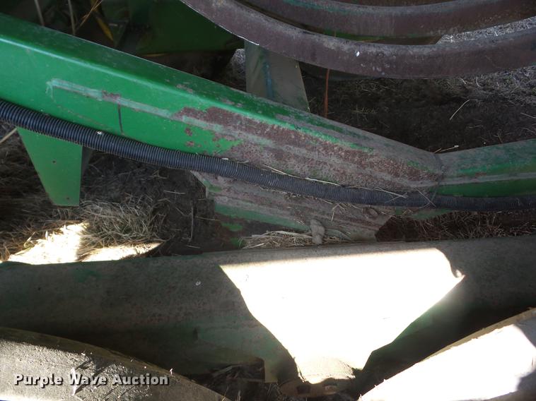 image for item EI9771 2001 John Deere 100 large square baler