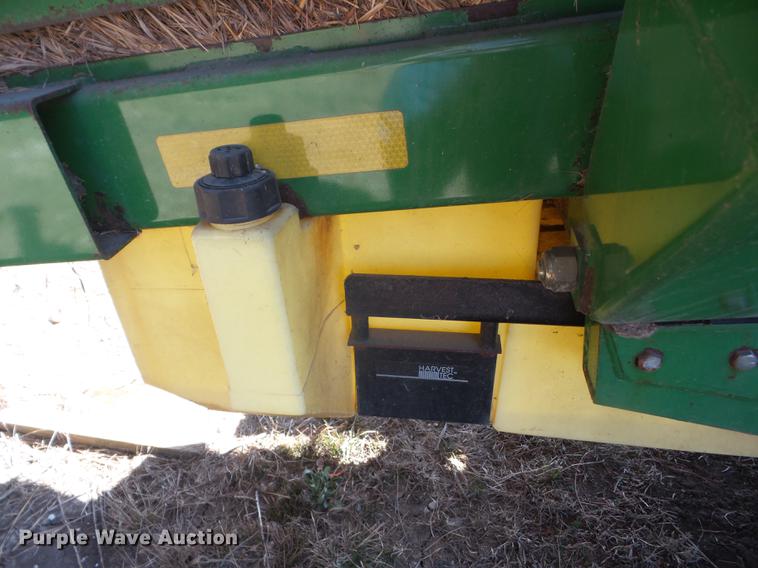 image for item EI9771 2001 John Deere 100 large square baler
