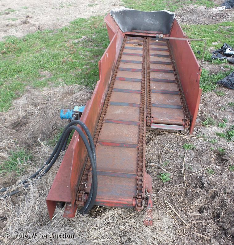 image for item EI9778 Kelly-Ryan silage / grain bagger