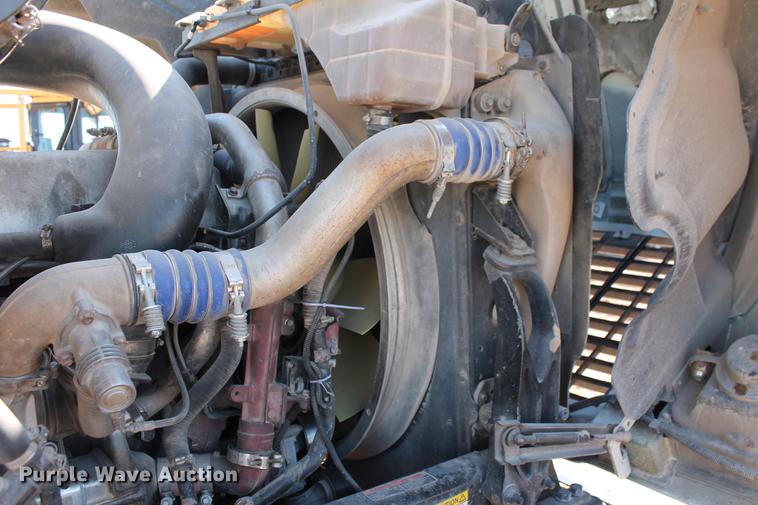 image for item DB5162 2008 Mack CHU613 semi truck