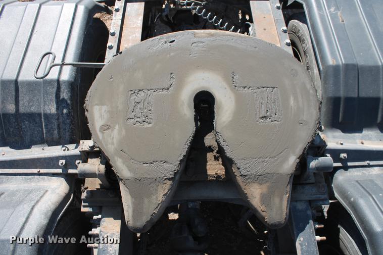 image for item DB5162 2008 Mack CHU613 semi truck