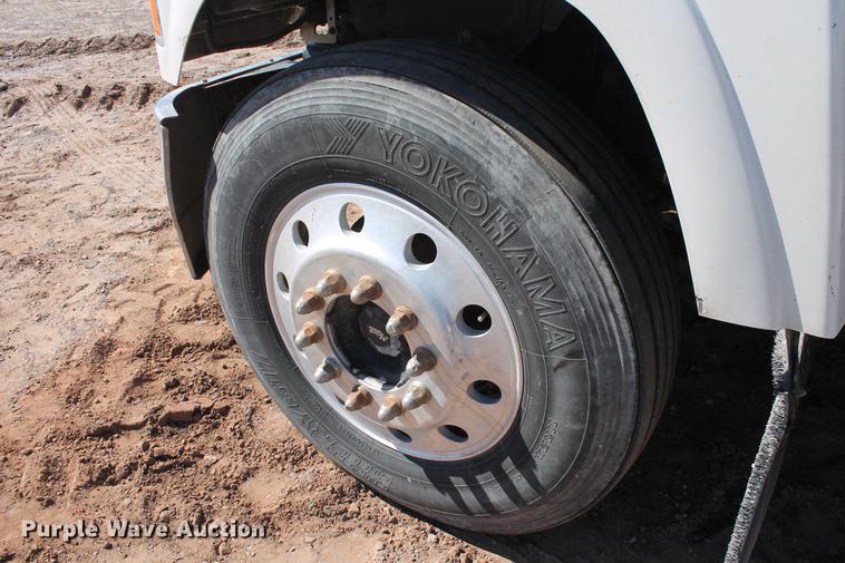 image for item DB5162 2008 Mack CHU613 semi truck