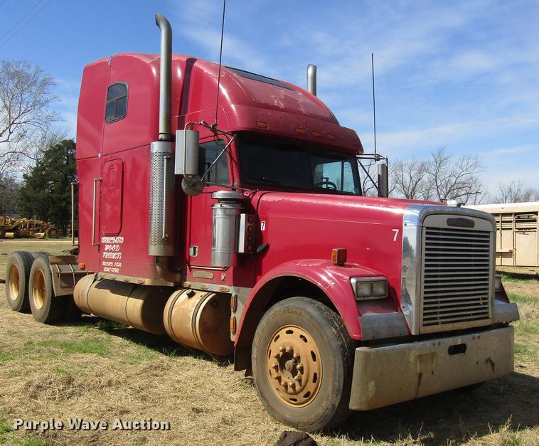 image for item DC0024 1995 Freightliner FLD120 Classic semi truck