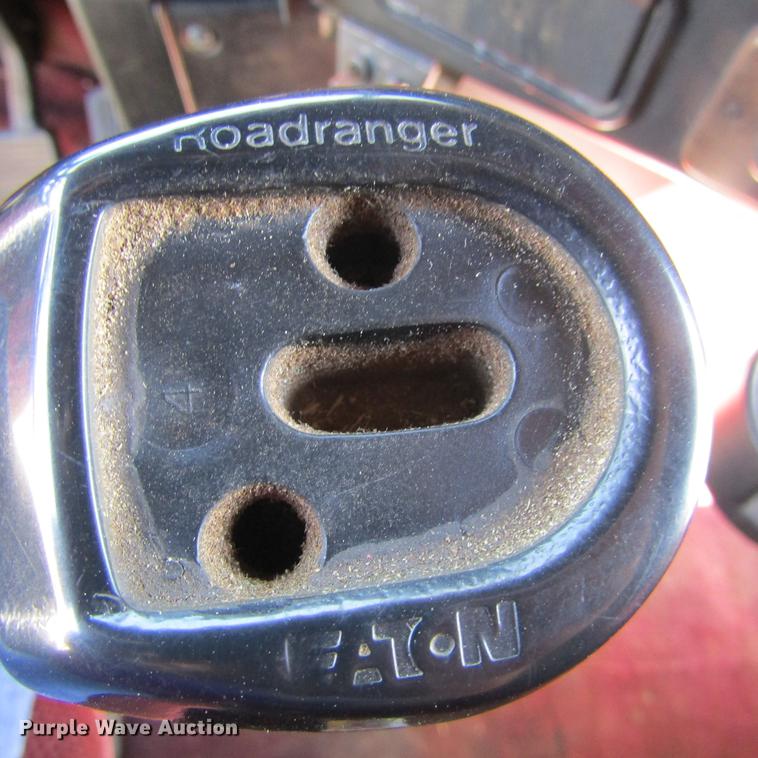 image for item DC0024 1995 Freightliner FLD120 Classic semi truck