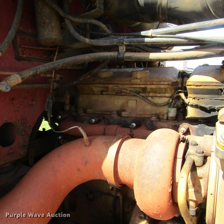 image for item DC0024 1995 Freightliner FLD120 Classic semi truck