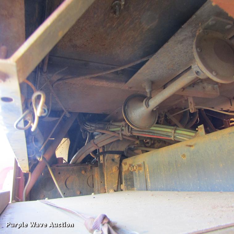 image for item DC0024 1995 Freightliner FLD120 Classic semi truck