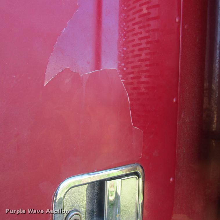 image for item DC0024 1995 Freightliner FLD120 Classic semi truck