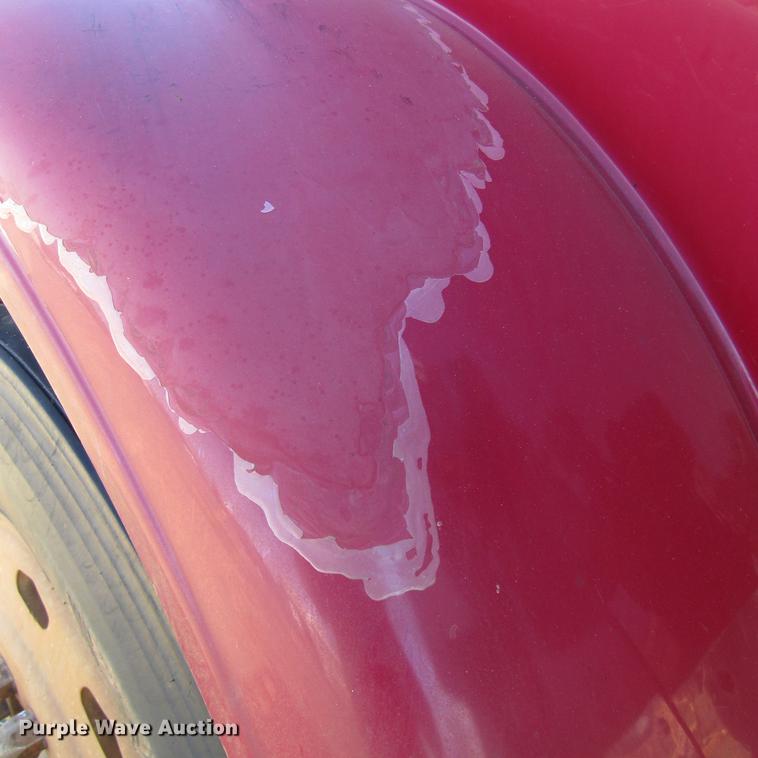 image for item DC0024 1995 Freightliner FLD120 Classic semi truck