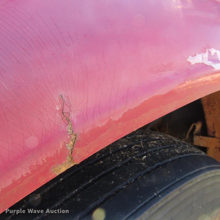 image for item DC0024 1995 Freightliner FLD120 Classic semi truck