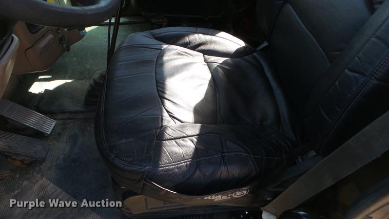 image for item DC0694 2007 Peterbilt 386 semi truck