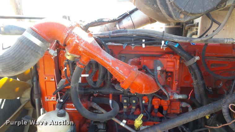 image for item DC0694 2007 Peterbilt 386 semi truck