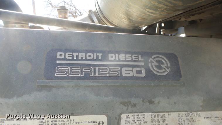 image for item DC0706 1993 Freightliner FLD120 semi truck