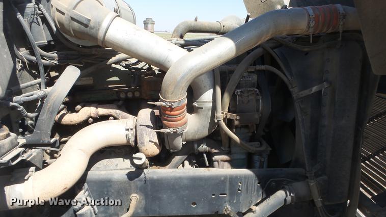 image for item DC0706 1993 Freightliner FLD120 semi truck