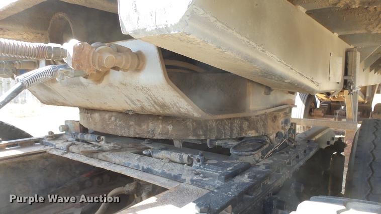 image for item DC0706 1993 Freightliner FLD120 semi truck