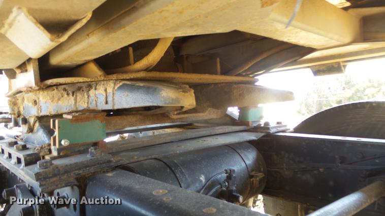 image for item DC0706 1993 Freightliner FLD120 semi truck