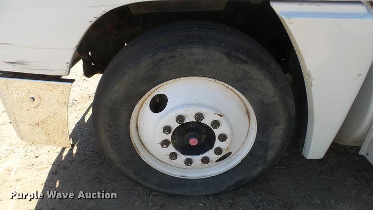 image for item DC0706 1993 Freightliner FLD120 semi truck