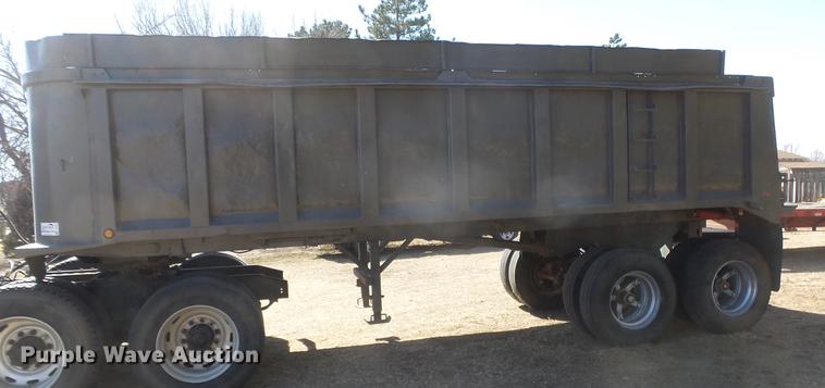 image for item DC0707 1993 Hilbilt end dump trailer