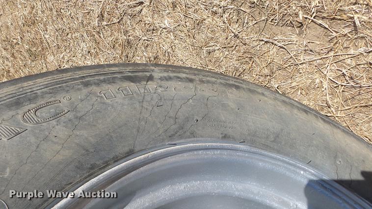 image for item DC0707 1993 Hilbilt end dump trailer