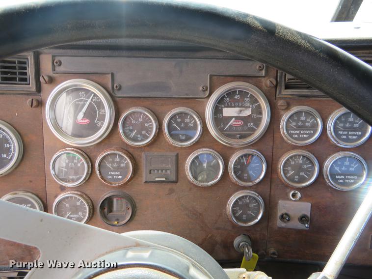 image for item DC0887 1996 Peterbilt 379 semi truck