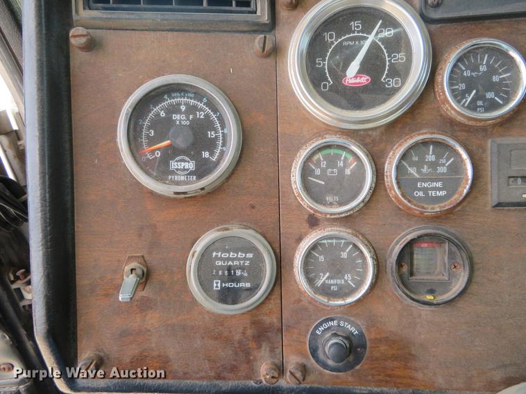 image for item DC0887 1996 Peterbilt 379 semi truck