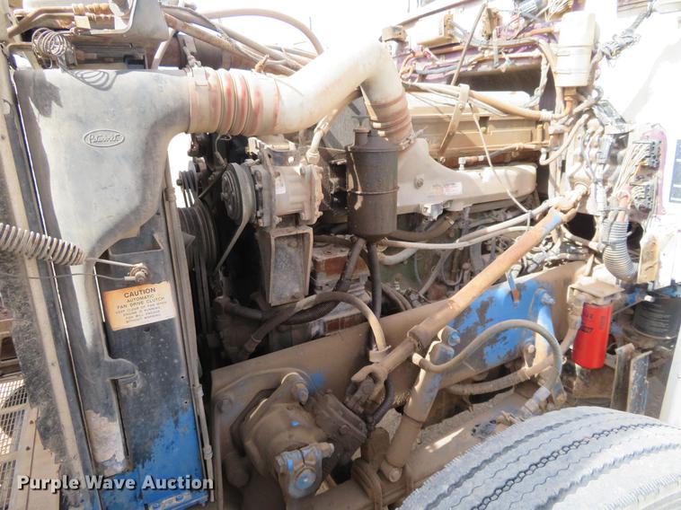 image for item DC0887 1996 Peterbilt 379 semi truck