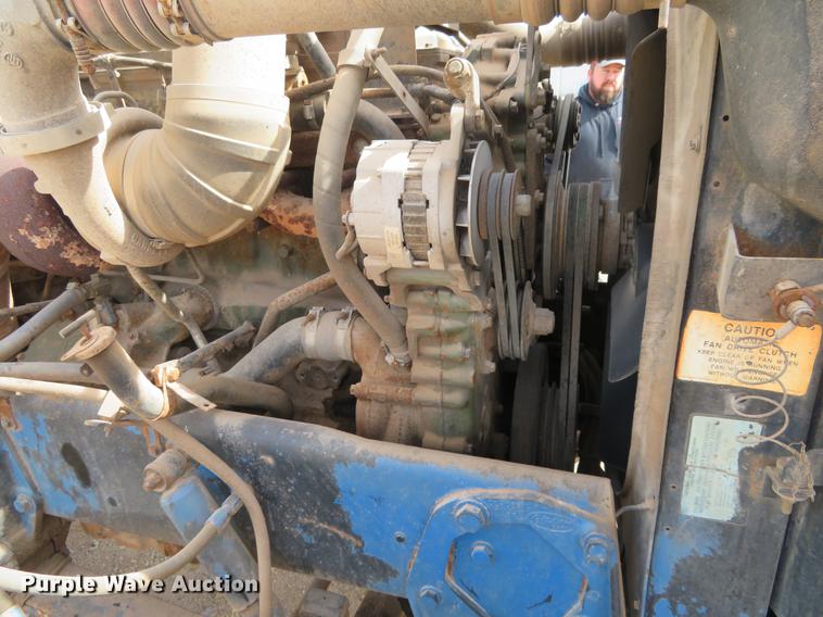 image for item DC0887 1996 Peterbilt 379 semi truck