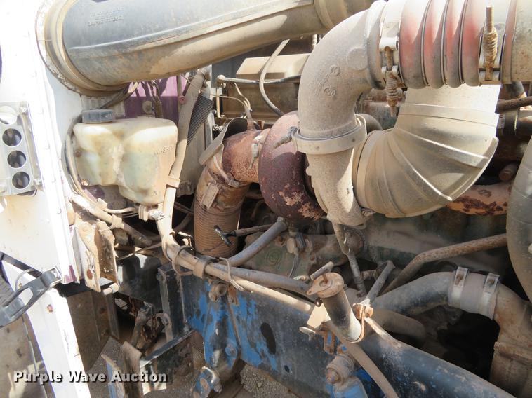 image for item DC0887 1996 Peterbilt 379 semi truck