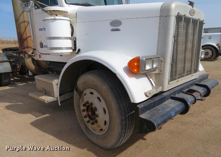 image for item DC0887 1996 Peterbilt 379 semi truck