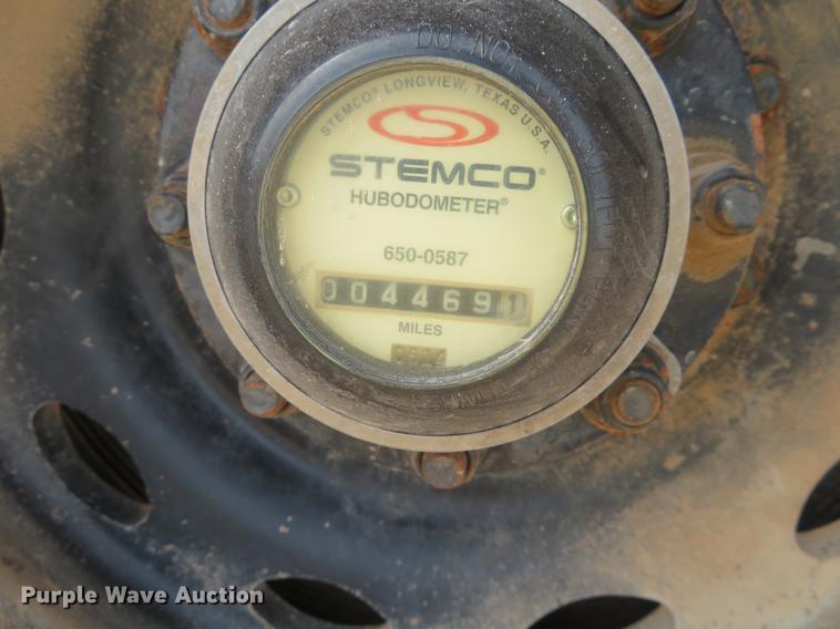 image for item DC0887 1996 Peterbilt 379 semi truck