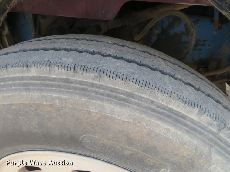 image for item DC0887 1996 Peterbilt 379 semi truck