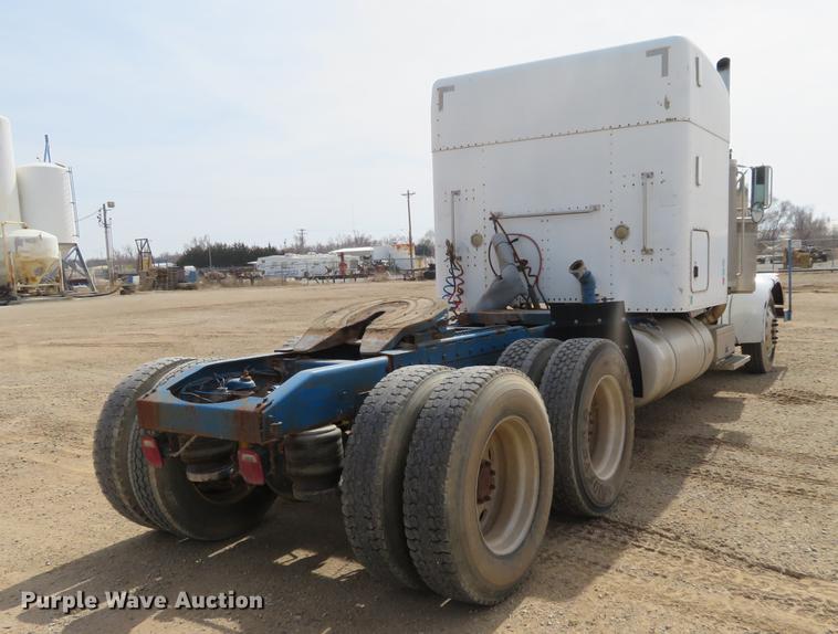 image for item DC0888 1996 Peterbilt 379 semi truck
