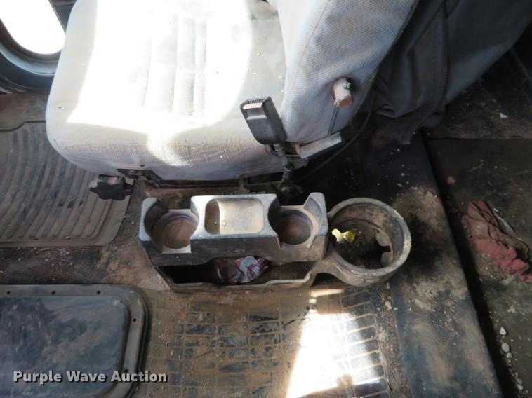 image for item DC0888 1996 Peterbilt 379 semi truck