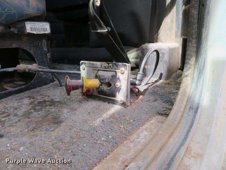 image for item DC0888 1996 Peterbilt 379 semi truck