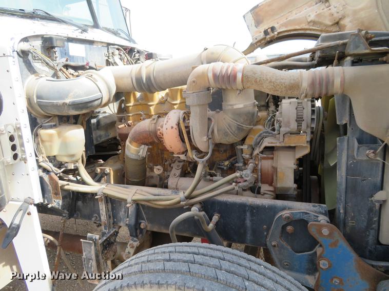 image for item DC0888 1996 Peterbilt 379 semi truck