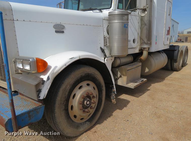 image for item DC0888 1996 Peterbilt 379 semi truck