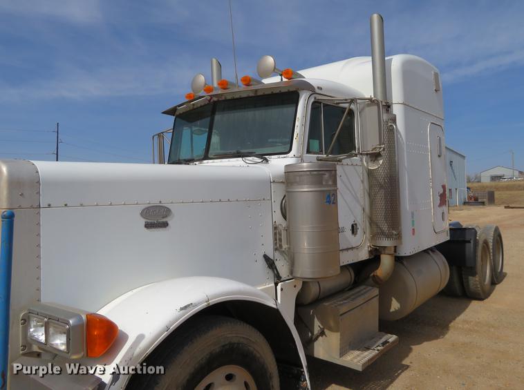 image for item DC0888 1996 Peterbilt 379 semi truck