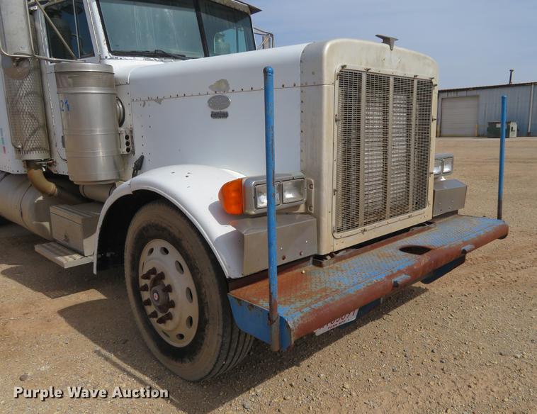 image for item DC0888 1996 Peterbilt 379 semi truck
